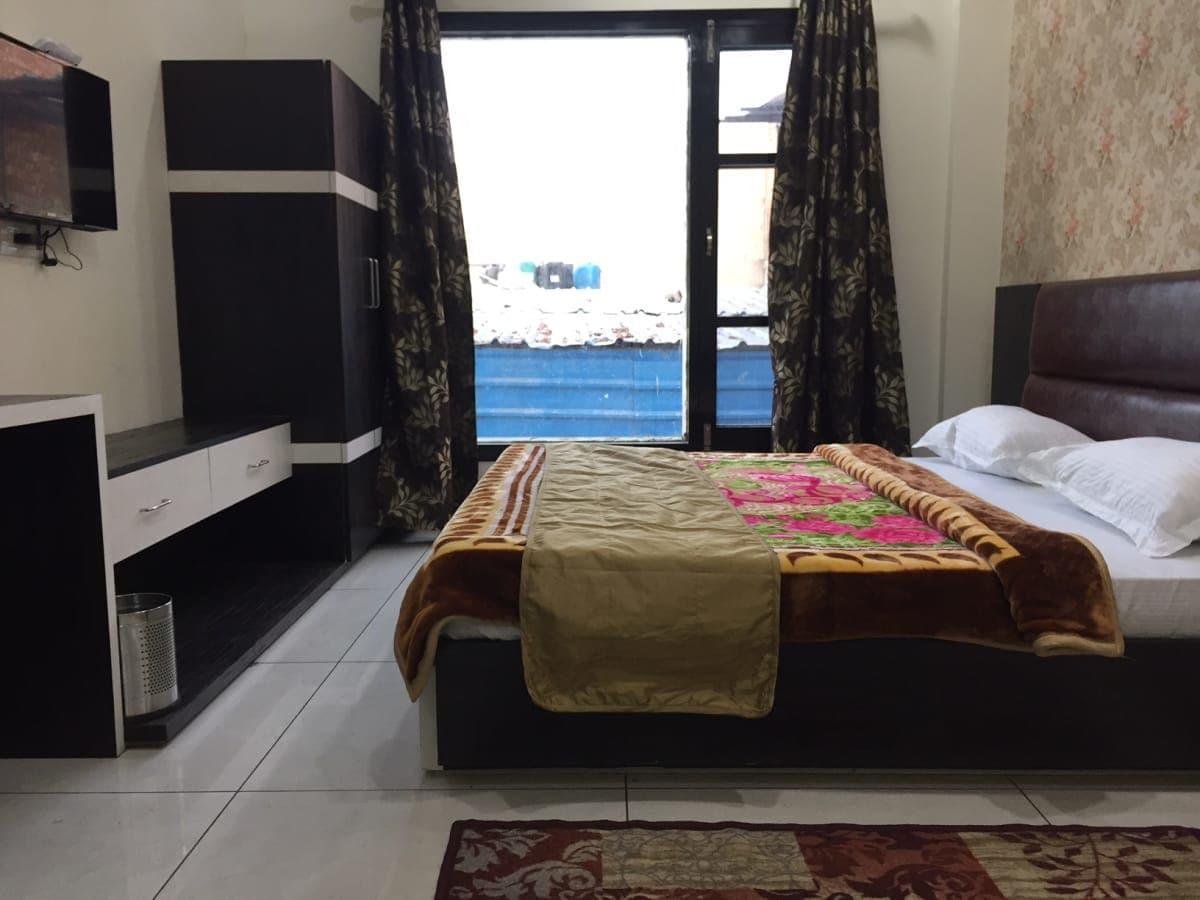 Oyo 30415 Hotel White City Anandpur  Екстериор снимка