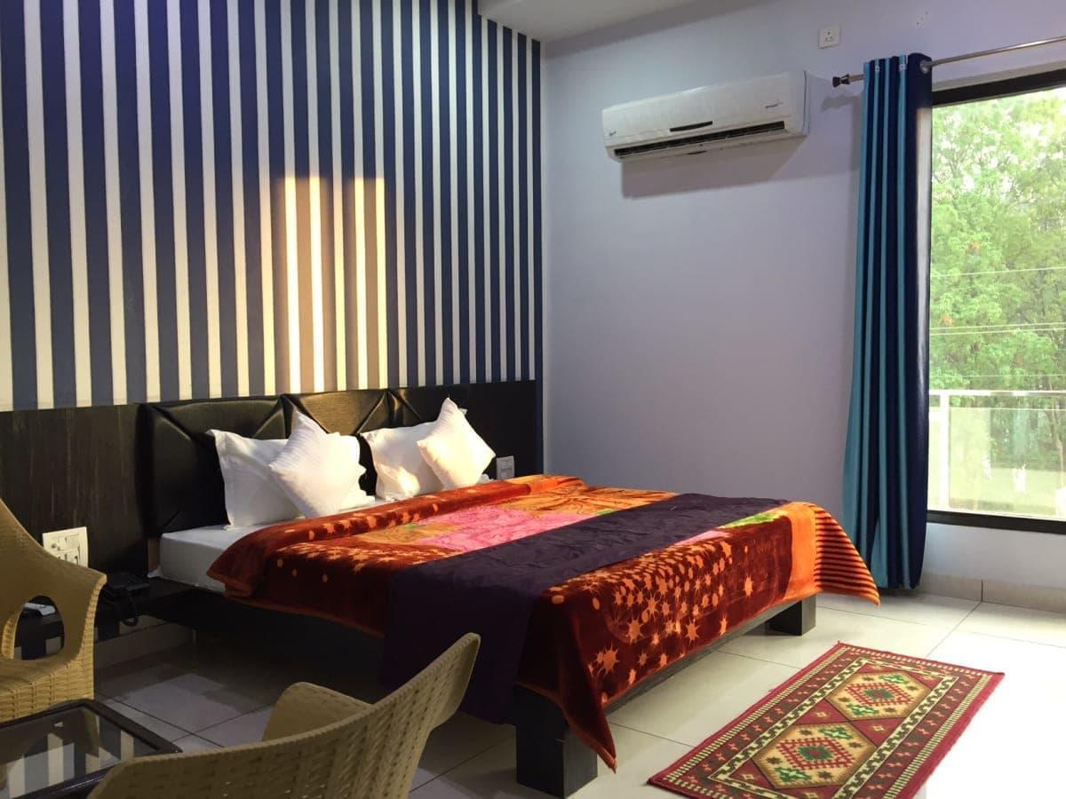 Oyo 30415 Hotel White City Anandpur  Екстериор снимка