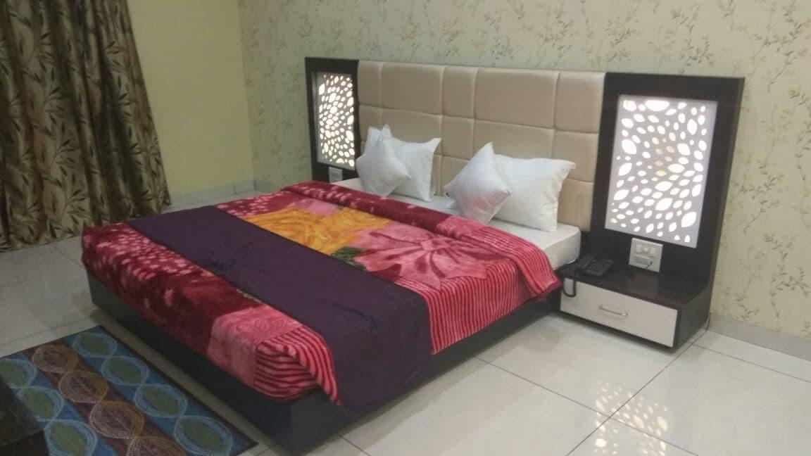 Oyo 30415 Hotel White City Anandpur  Екстериор снимка