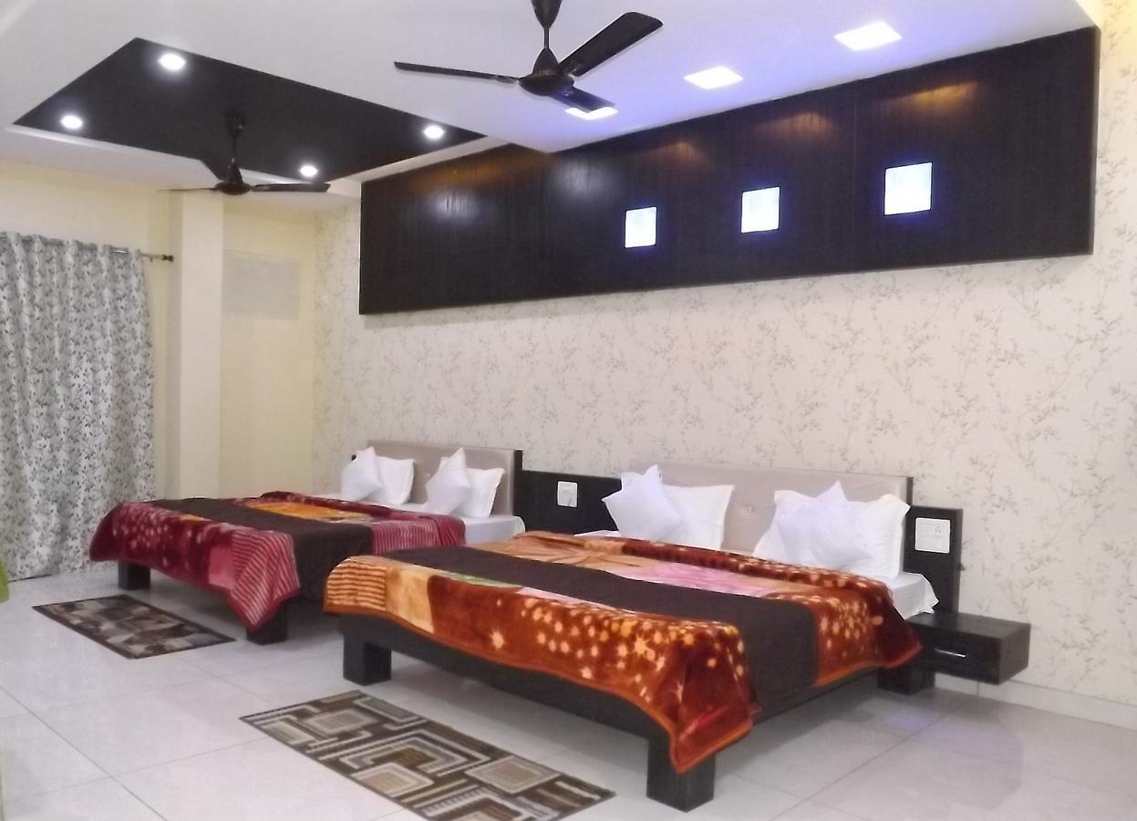 Oyo 30415 Hotel White City Anandpur  Екстериор снимка
